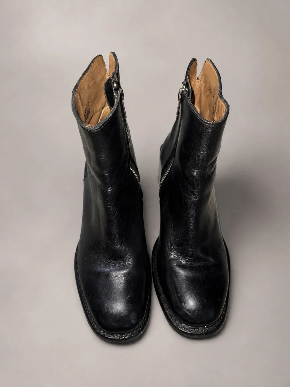 Sutro Clay Black Leather Ankle Boots Block Heel Zip Women’s 6.5